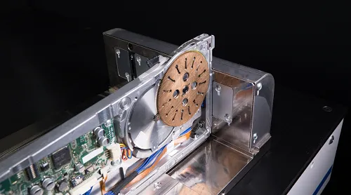 Automatic cleaning and lubrication